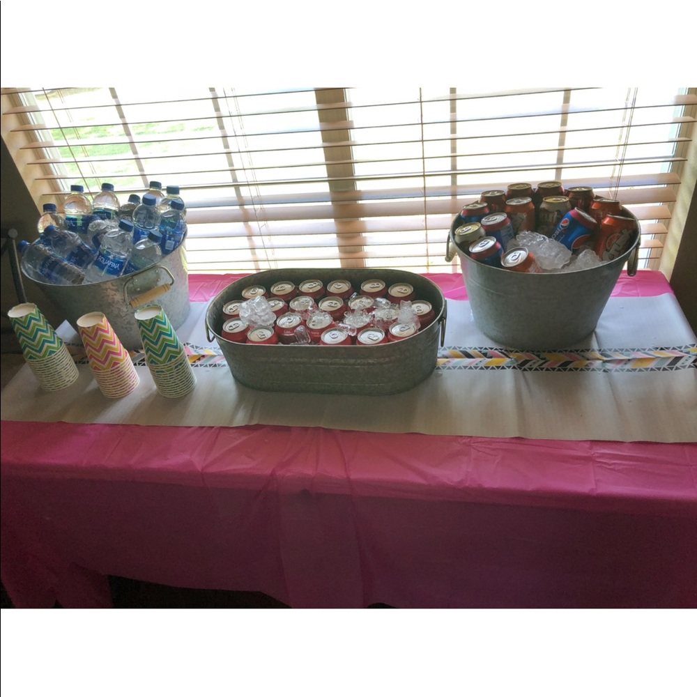 Party decor - Picture 8 of 8